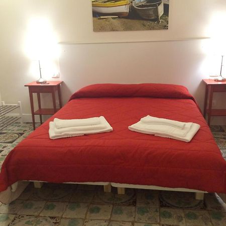 Alta Marea B&B Porto Empedocle Exterior photo